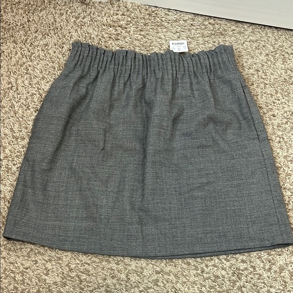 Bundle - J. Crew Paper Bag Gray and Red Mini Bubble Pull On Skirts - Size 2 & 4 - Picture 2 of 11